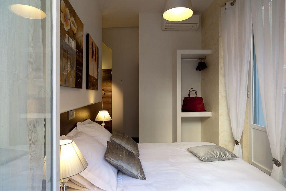 Thc Latina Hostel Madrid Eksteriør billede
