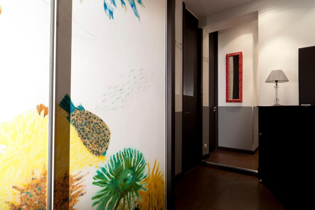 Thc Latina Hostel Madrid Eksteriør billede