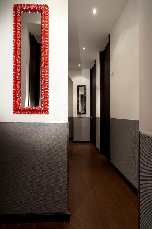 Thc Latina Hostel Madrid Eksteriør billede